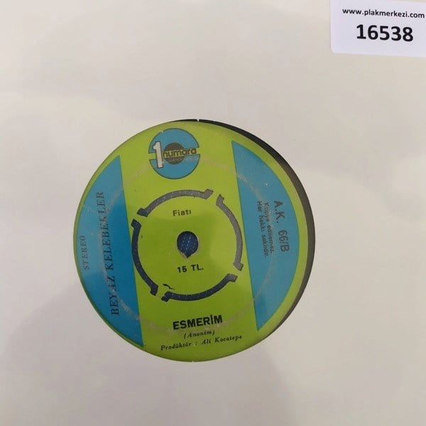 beyaz-kelebekler-esmerim-kuskunum-ben--4db7cf.jpg
