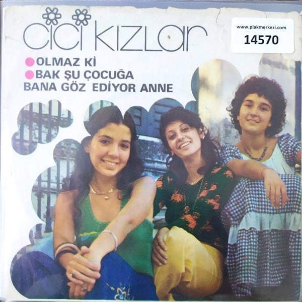 cici-kizlar-olmaz-ki-bak-su-cocuga-ban-9d61ef.jpg