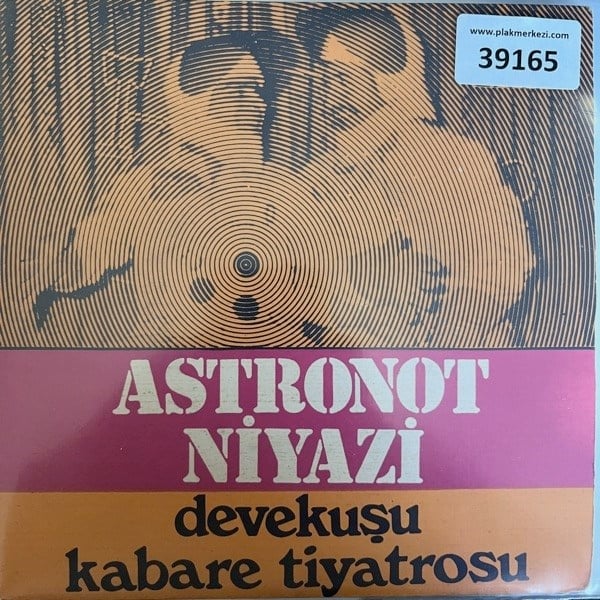 deve-kusu-kabare-tiyatrosu-astronot-ni-3-3259.jpg