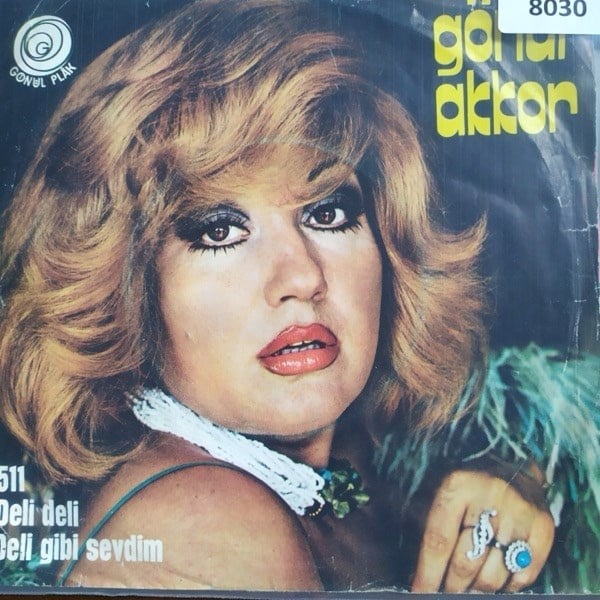 gonul-akkor-deli-delideli-gibi-sevdim--f92806.jpg