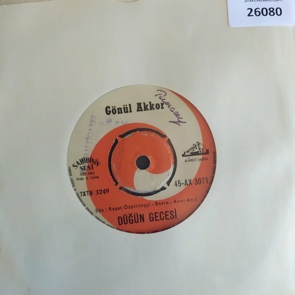 gonul-akkor-dugun-gecesi-agla-gitar-tr-b1-a53.jpg