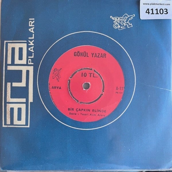 gonul-yazar-bir-capkin-elinde-ceketini-2e2-a3.jpg