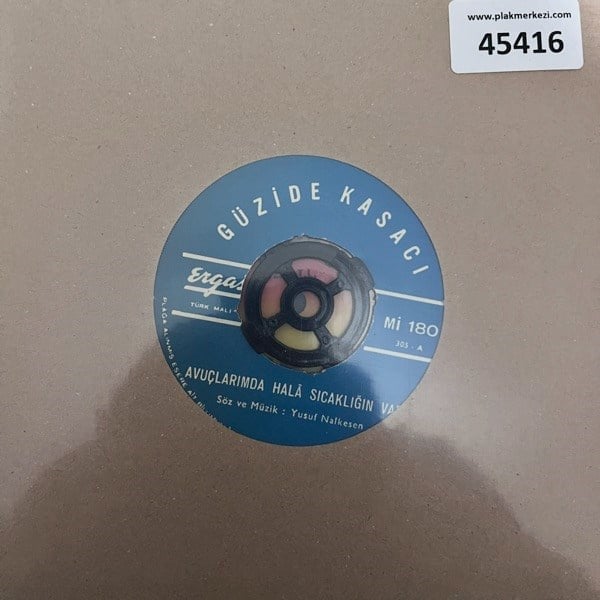 guzide-kasaci-avuclarimda-hala-sicakli-e5f-05.jpg
