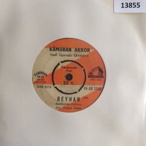 kamuran-akkor-laleler-reyhan-tr45ksiz--f3cdb-.jpg