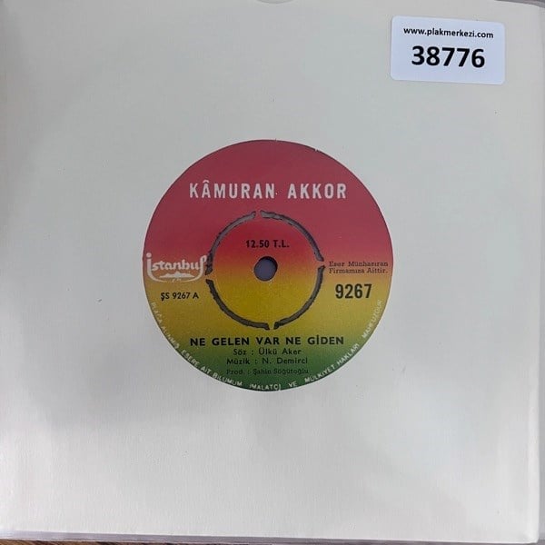 kamuran-akkor-ne-gelen-var-ne-giden-ev-4572-9.jpg