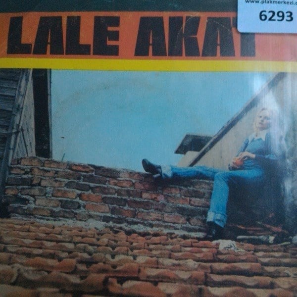 lale-akat-biz-boyleyiz-askimiz-di-o-tr-c2bfe-.jpg