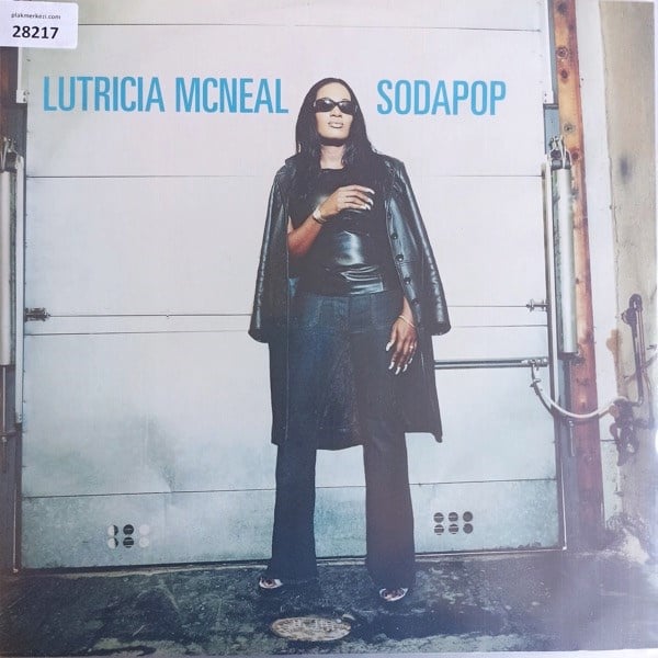 lutricia-mcneal-sodapop-maxi-single-20-d7-4af.jpg