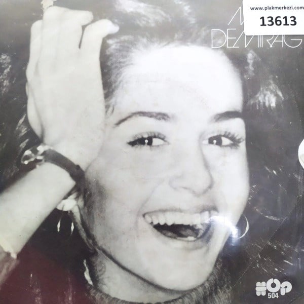 melike-demirag-merhabahadi-canim-sende-4d-314.jpg