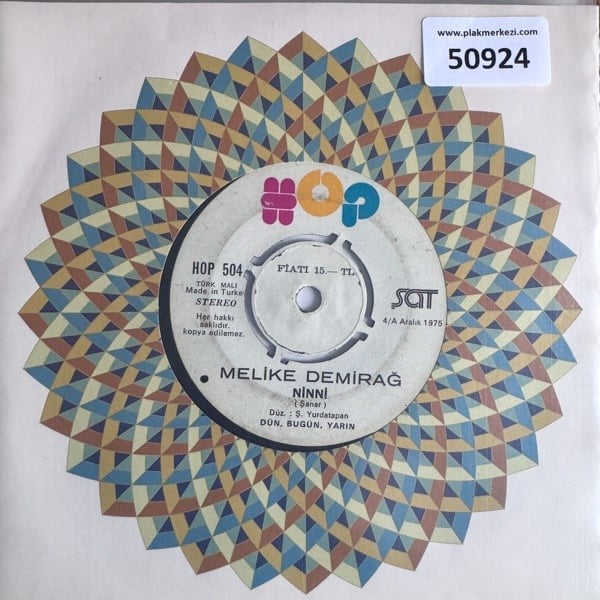 melike-demirag-ninni-aglamak-ayip-degi-d3-4cd.jpg