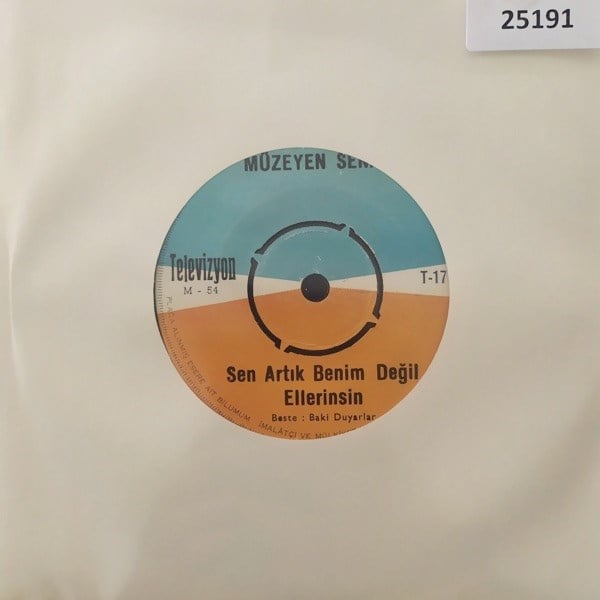 muzeyyen-senar-sen-artik-benim-degil-e-644-2e.jpg