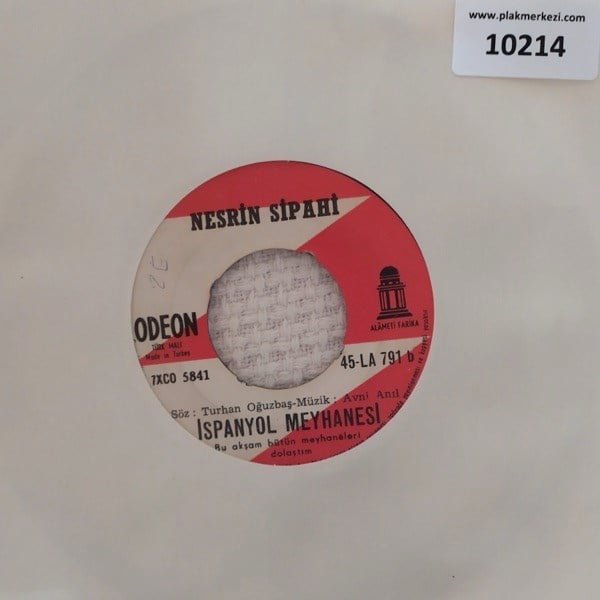 nesrin-sipahi-ispanyol-meyhanesi-bu-ak--a5e9-.jpg