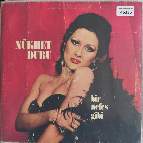 nukhet-duru-bir-nefes-gibi-acilir-kapa-5ed14-.jpg