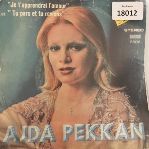 sadece-kapak-_-ajda-pekkan-_-je-tappre--380c-.jpg