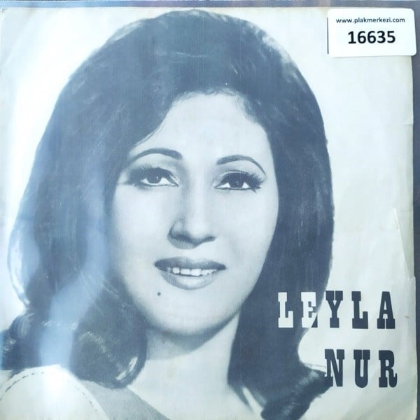 sadece-kapak-_-leyla-nur-_-elif-plak-7-3-4948.jpg