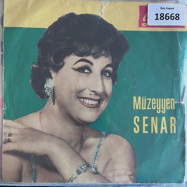 sadece-kapak-_-muzeyyen-senar-_-grafso-7-dba2.jpg
