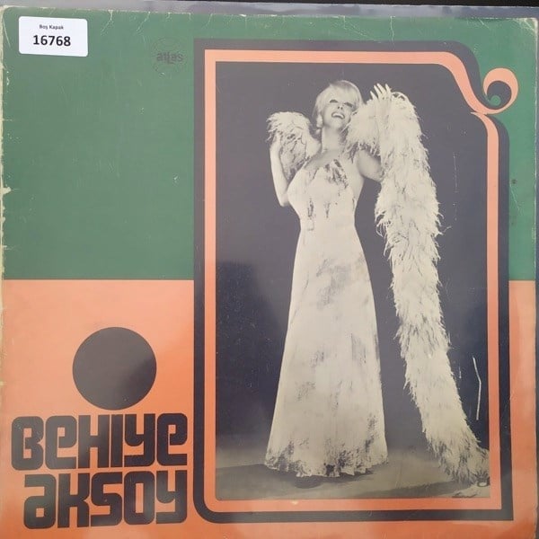 sadece-kapak-behiye-aksoy-karli-bir-ki-7e66bd.jpg