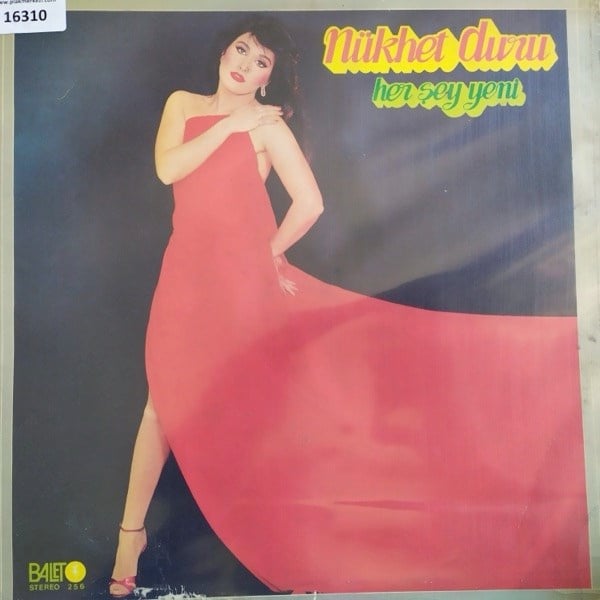 sadece-kapak-nukhet-duru-her-sey-yeni--5ff-94.jpg