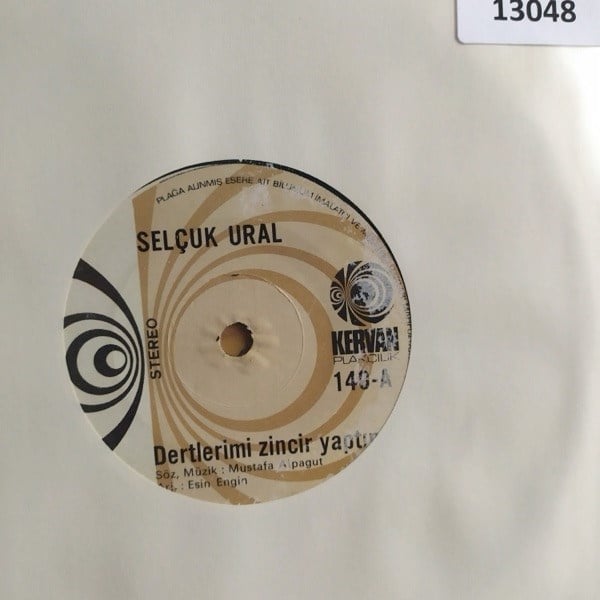 selcuk-ural-dertlerimi-zincir-yaptimbi-49-913.jpg