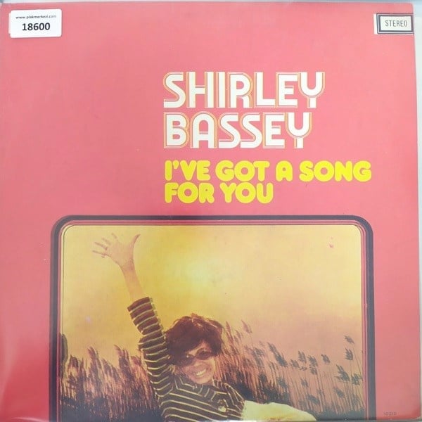 shirley-bassey-ive-got-a-song-for-you--8f38-1.jpg