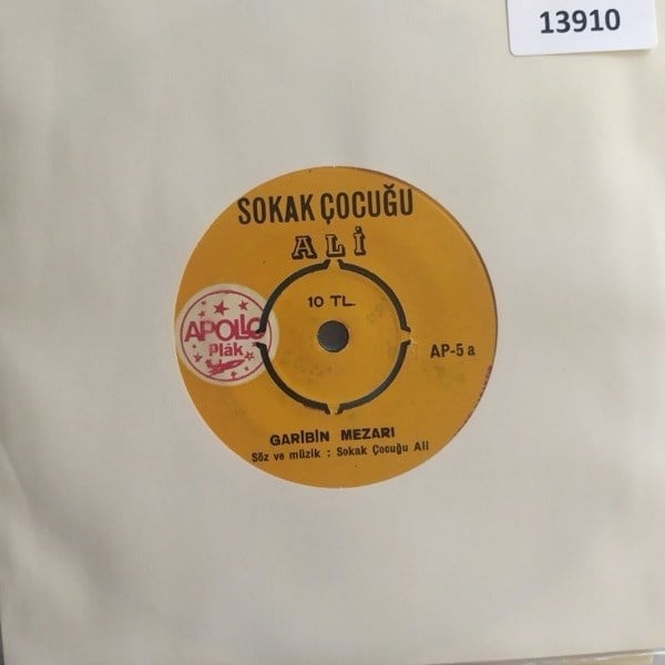 sokak-cocugu-ali-gribin-mezari-sevgi-y-f-6efd.jpg
