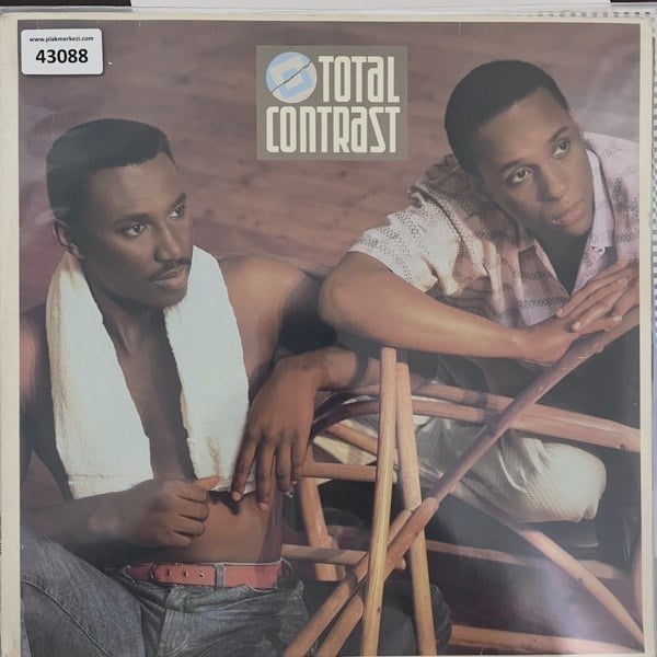 total-contrast-total-contrast-insert-v-68e45c.jpg