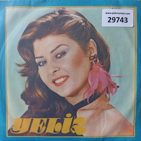 yeliz-bir-bahar-yagmuru-kirik-kalp-tr4-bd04-0.jpg