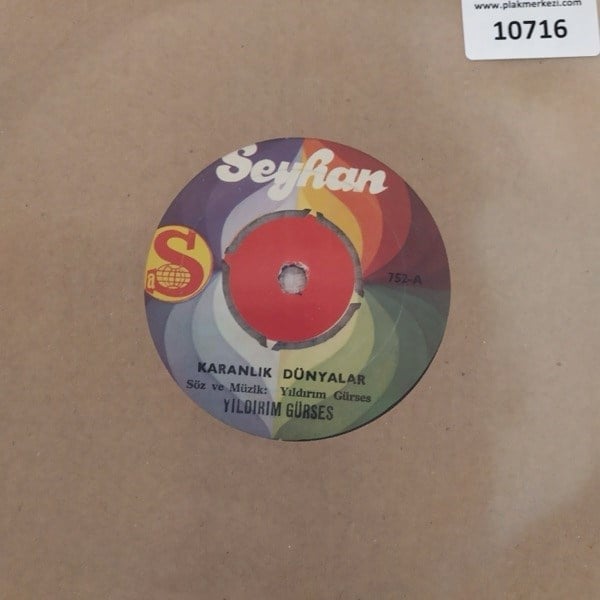 yildirim-gurses-karanlik-dunyalarbeni--88d246.jpg