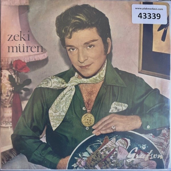 zeki-muren-yildizlarin-altinda-ayse-mg-a825a4.jpg