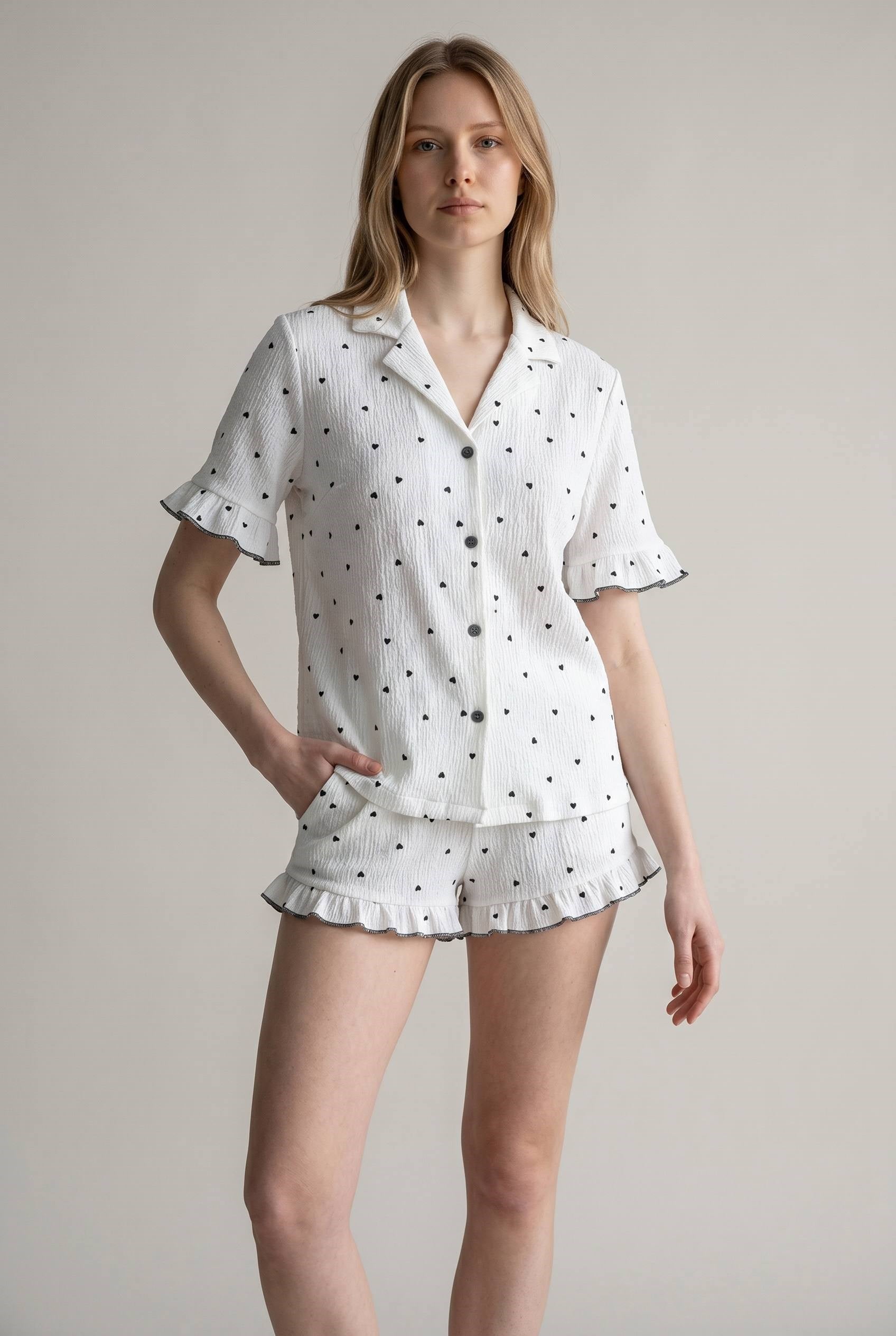 SUISY-Kalp Desenli Şortlu Pijama Takımı SUISY COLLECTION