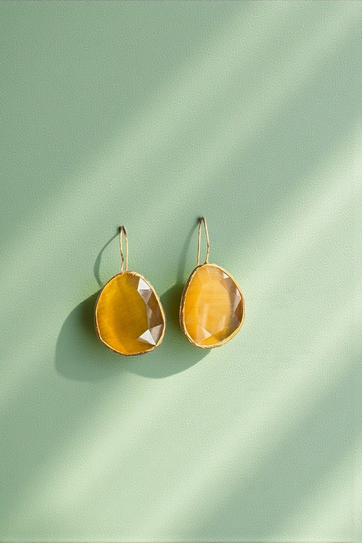 Altın Kaplama Sarı Taşlı Küpe