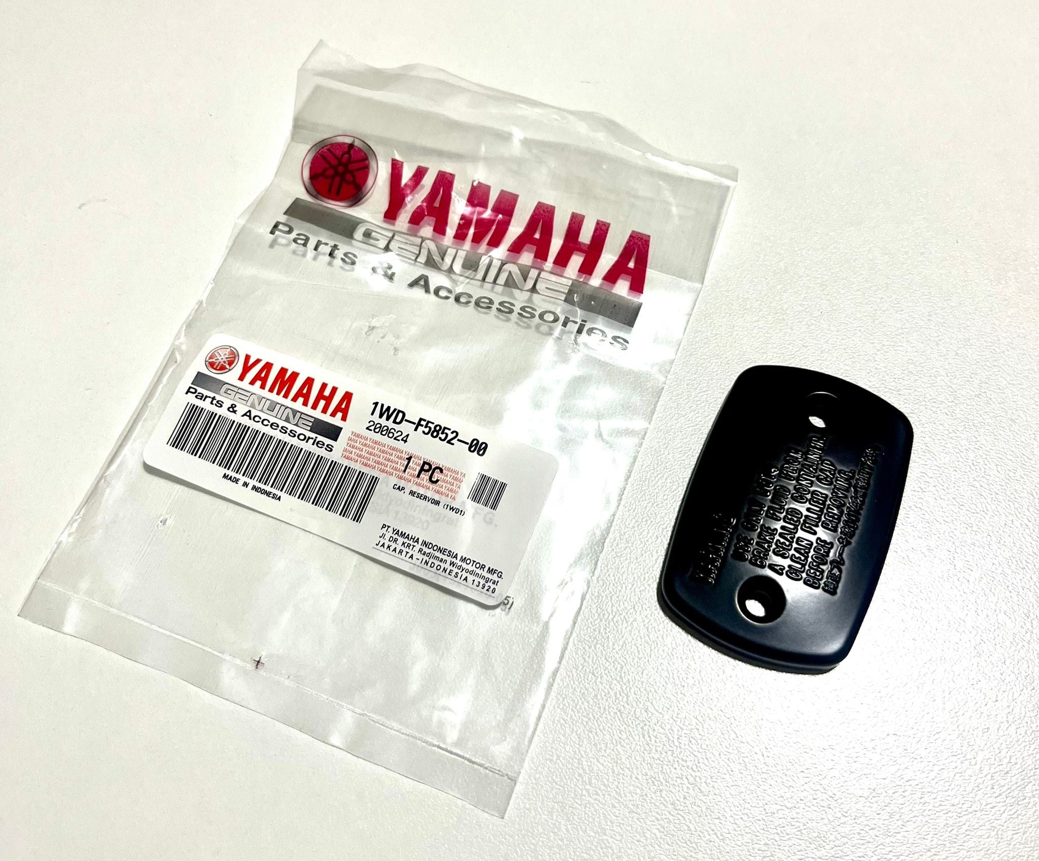 FREN MERKEZ KAPAĞI (ÜST) / YAMAHA ORİJİNAL YEDEK PARÇA / ÜST FREN MERKEZ KAPAĞI / YAMAHA / MT-25 / 250cc