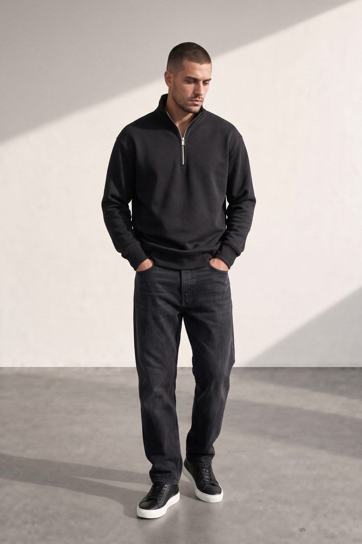 Yarım Fermuarlı Sweatshirt Siyah