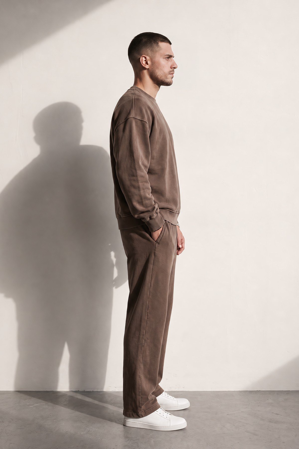 Yıkamalı Bisiklet Yaka Sweatshirt Kahve