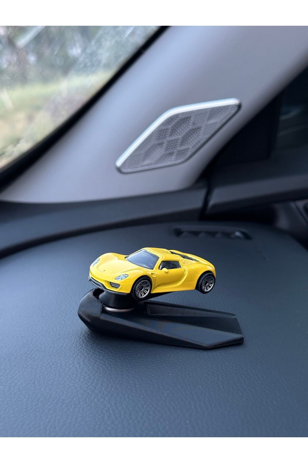 Porsche 918 Spyder Sarı Metal Araç Torpido Drifter Seti Torpido Süsü