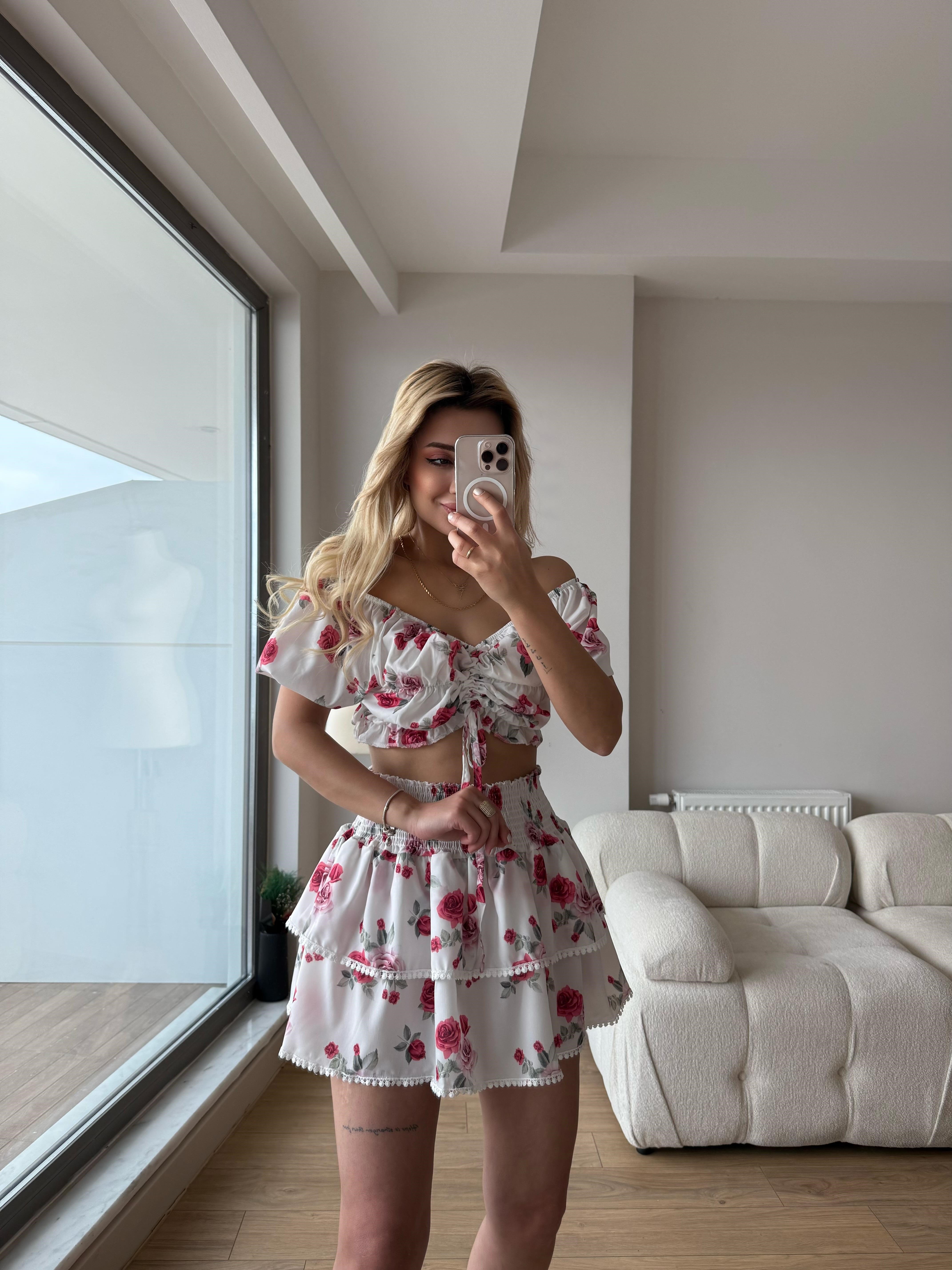Çiçekli takım pembe