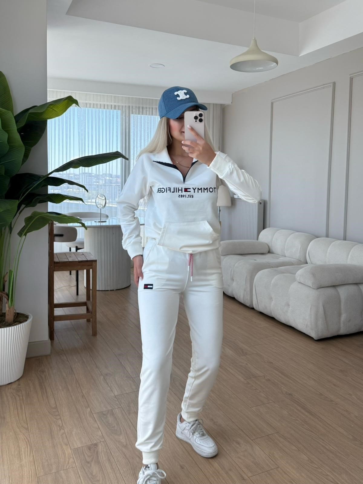 Giy çık marka takım beyaz
