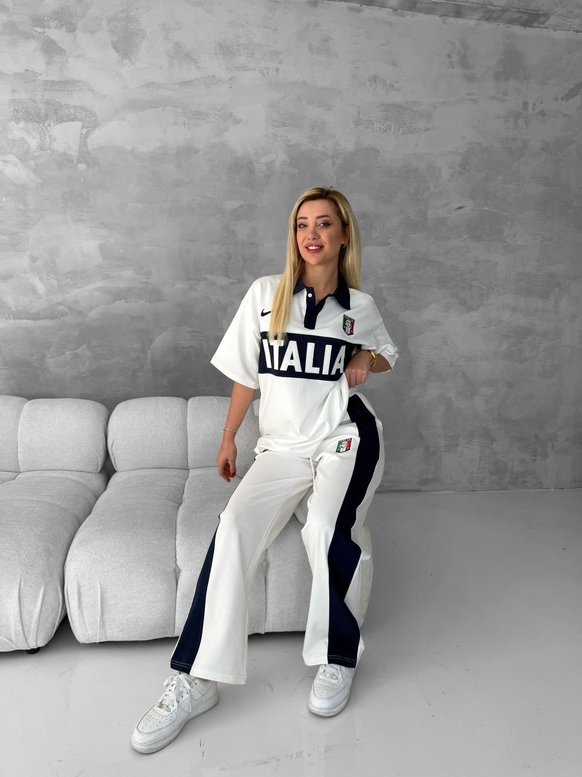 Nakışlı italy takım beyaz