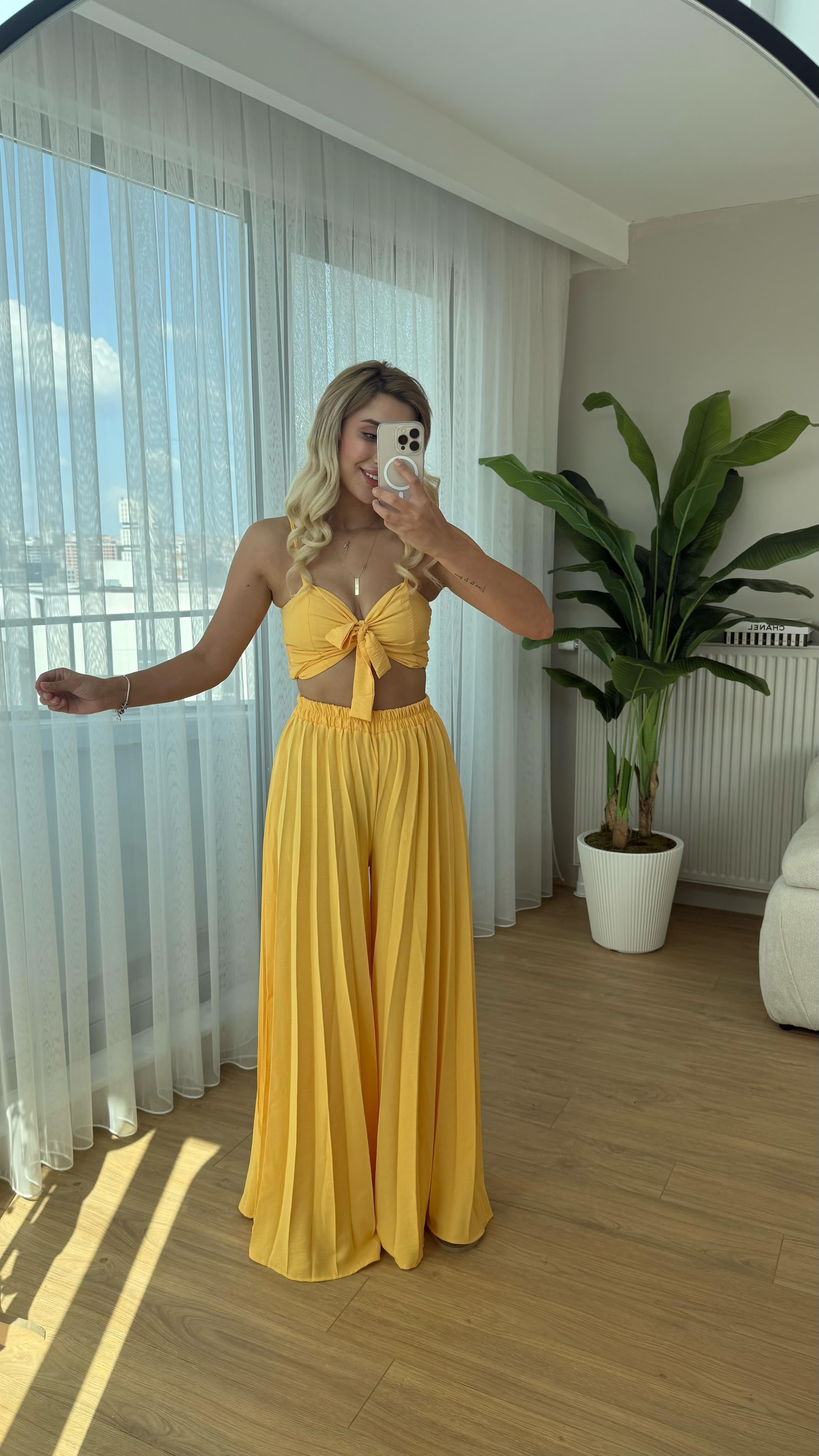 Piliseli pantolon takım hardal