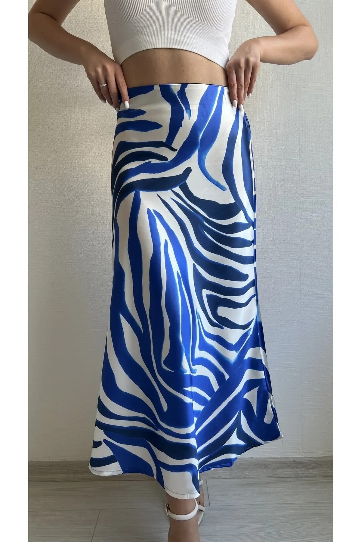 Kadın Mavi Zebra Desenli Beli Lastikli Midi Boy Pamuk Saten Premium Etek