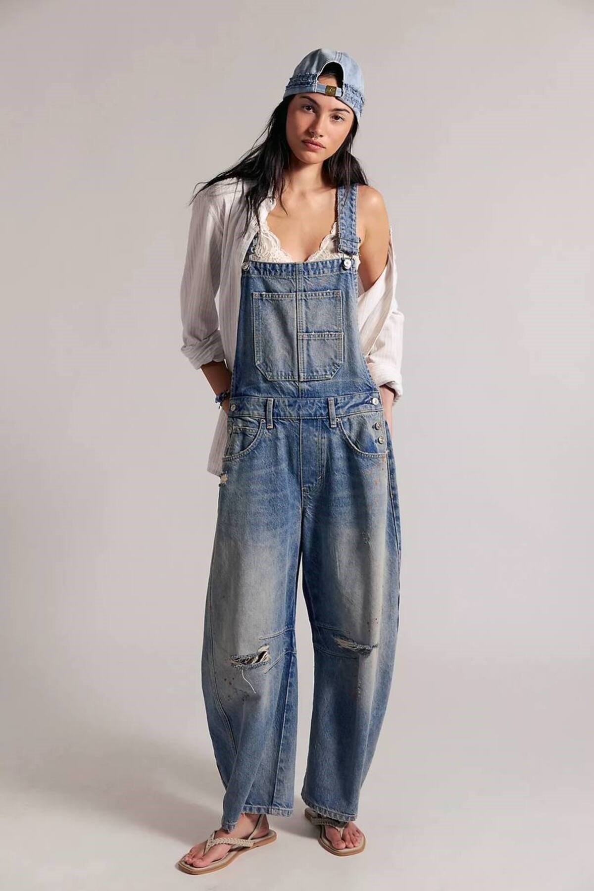 Premium Orijinal Markalı Yırtık Detaylı Bol Paça Denim Kot Tulum Jeans Salopet Kadın Tulum