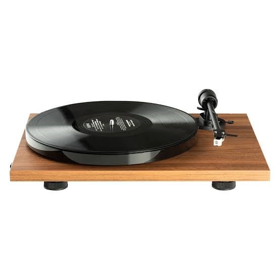 Pro-Ject E1 Walnut - Adet