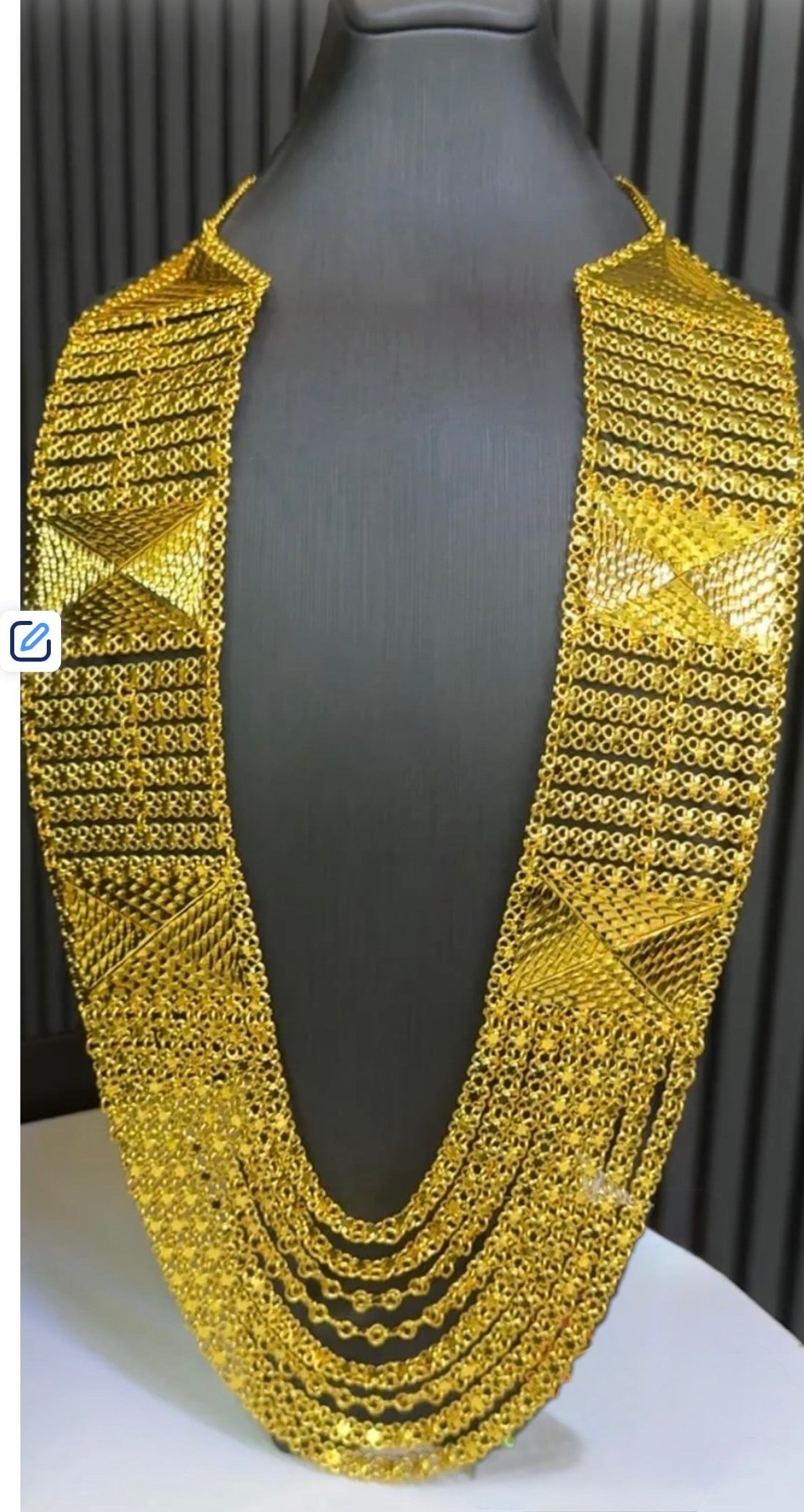 Akıtma model kolye