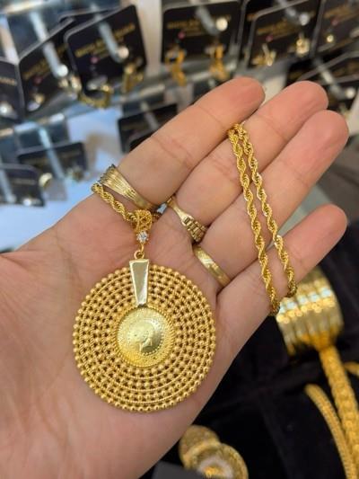 Dorika tasarim ceyrek altın kolye