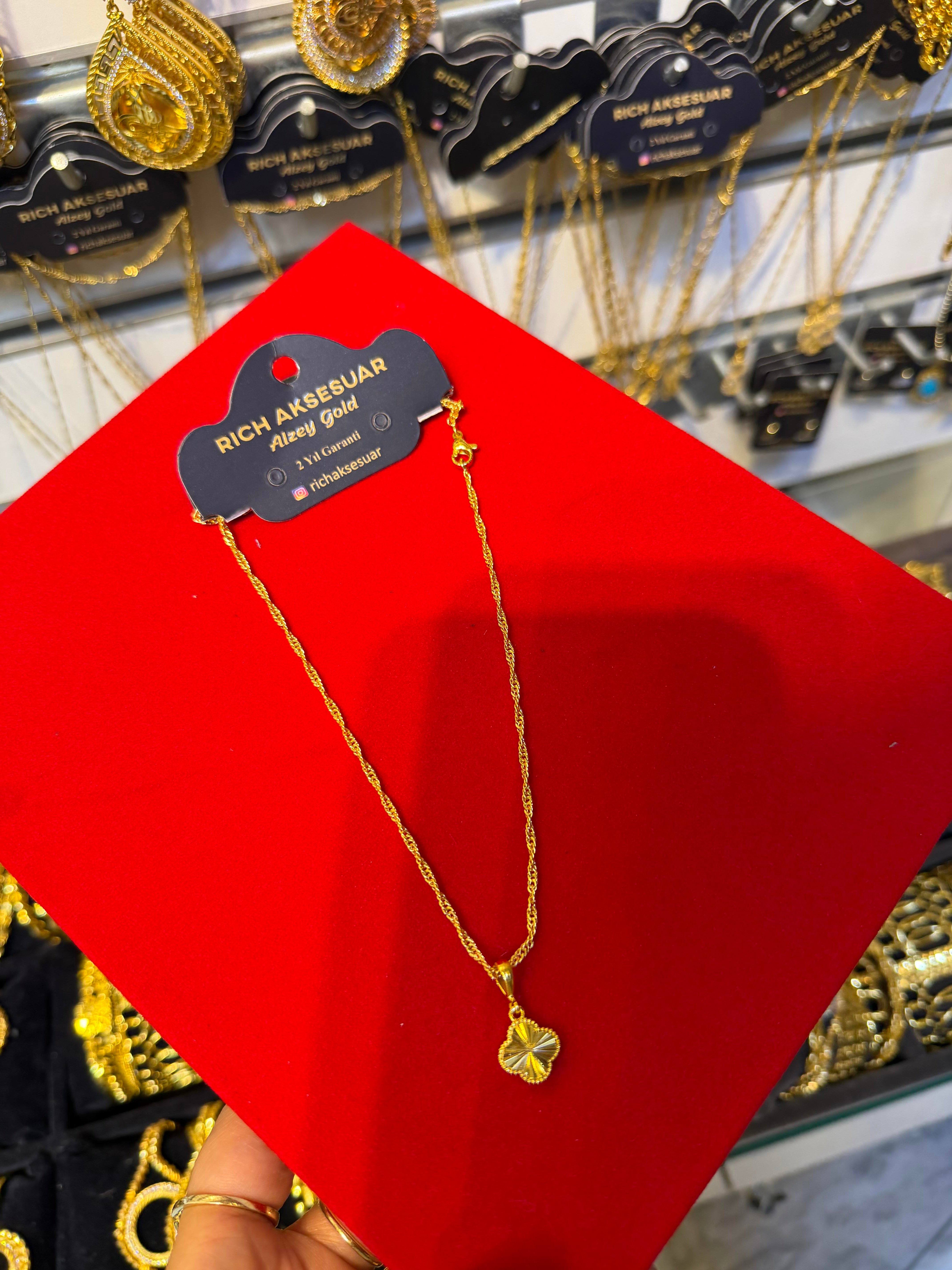 Vc Kolye gold