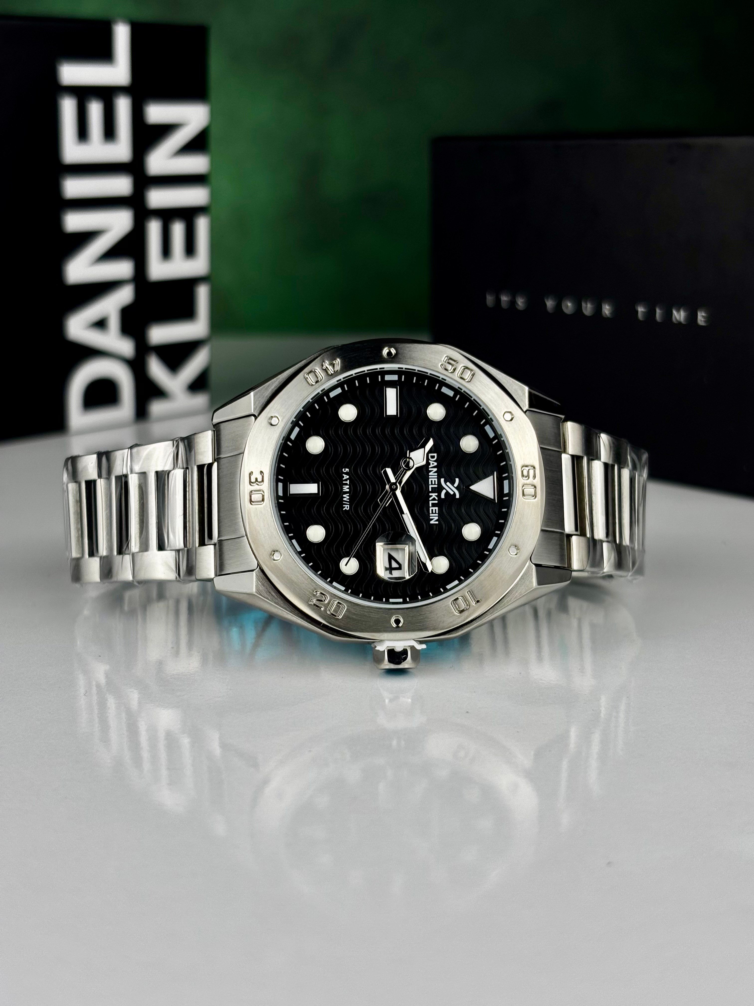 DANIEL KLEIN DK.1.14076-1 “SİYAH KADRAN” ERKEK KOL SAATİ