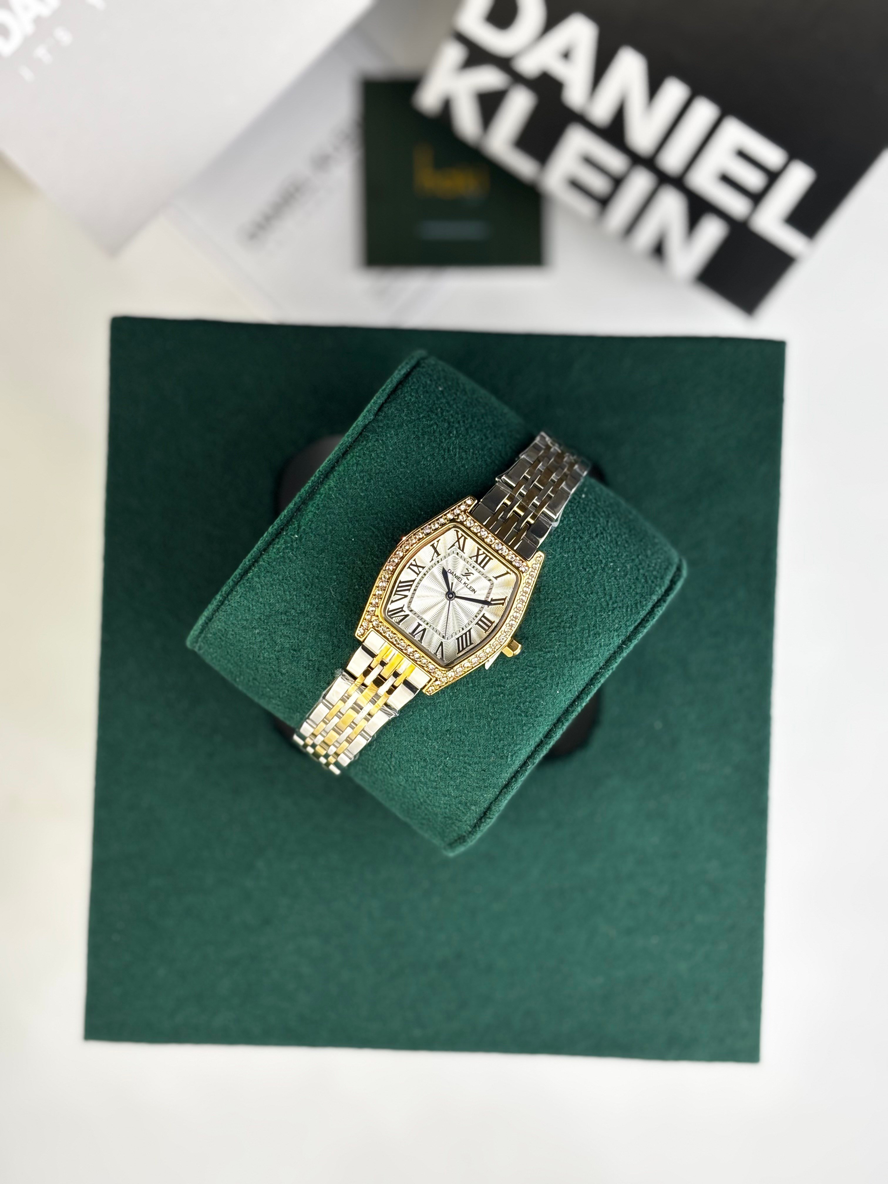 DANIEL KLEIN DK.1.14106-3 “GOLD-SILVER KASA” KADIN KOL SAATİ