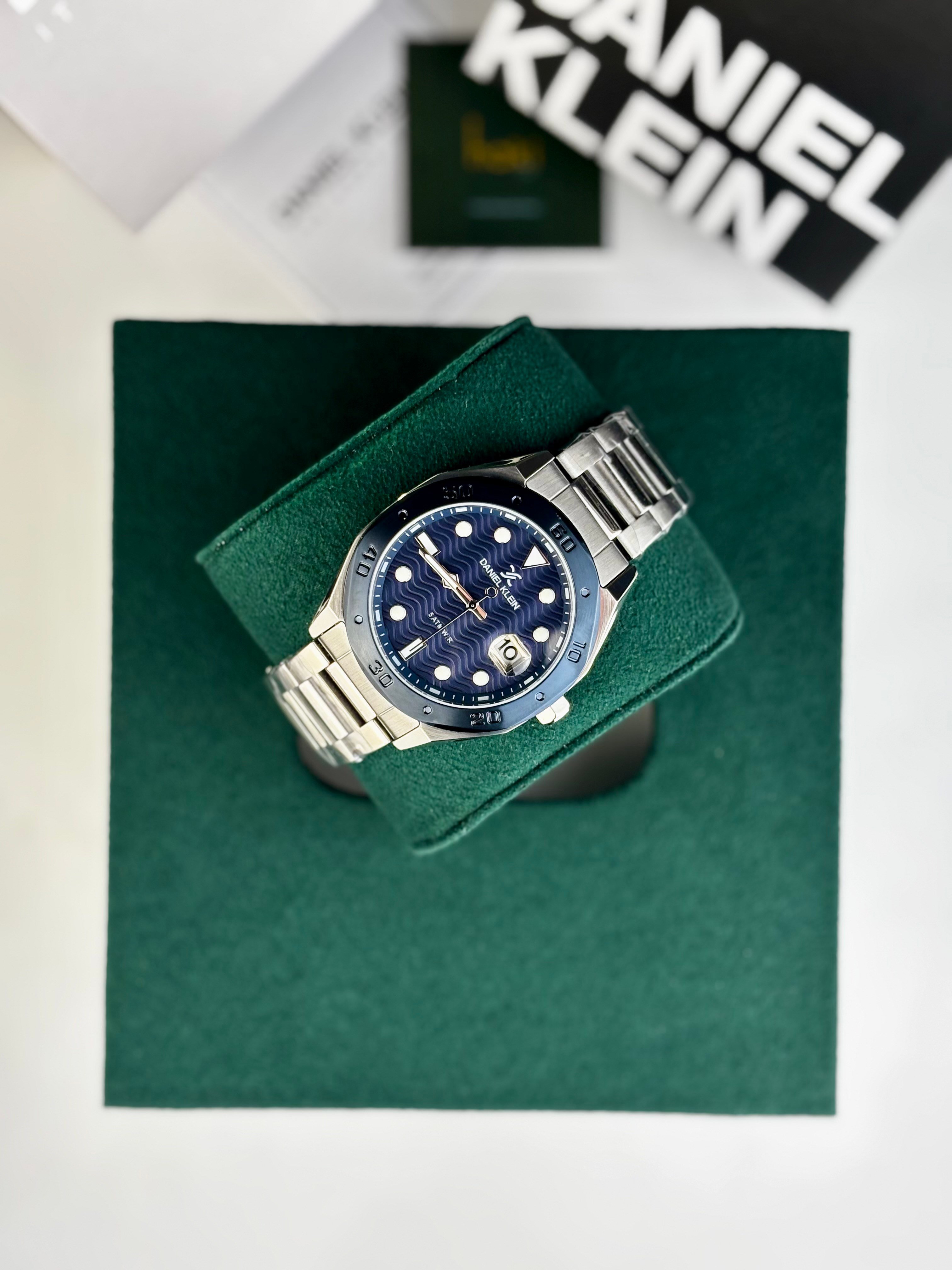 DANIEL KLEIN DK.1.14076-3 ”LACİVERT KADRAN” ERKEK KOL SAATİ