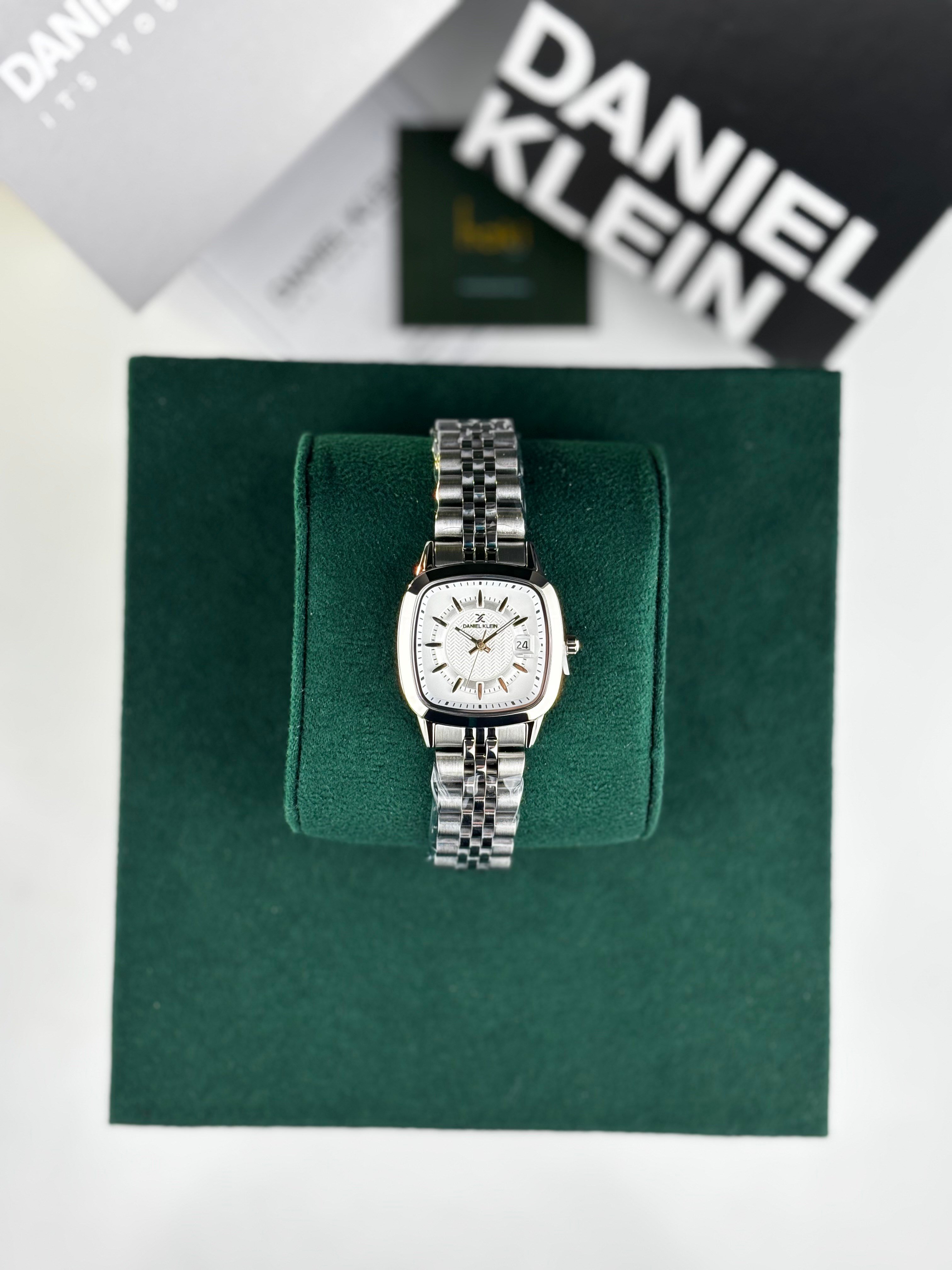DANIEL KLEIN DK.1.14129-1 “SILVER KASA” KADIN KOL SAATİ