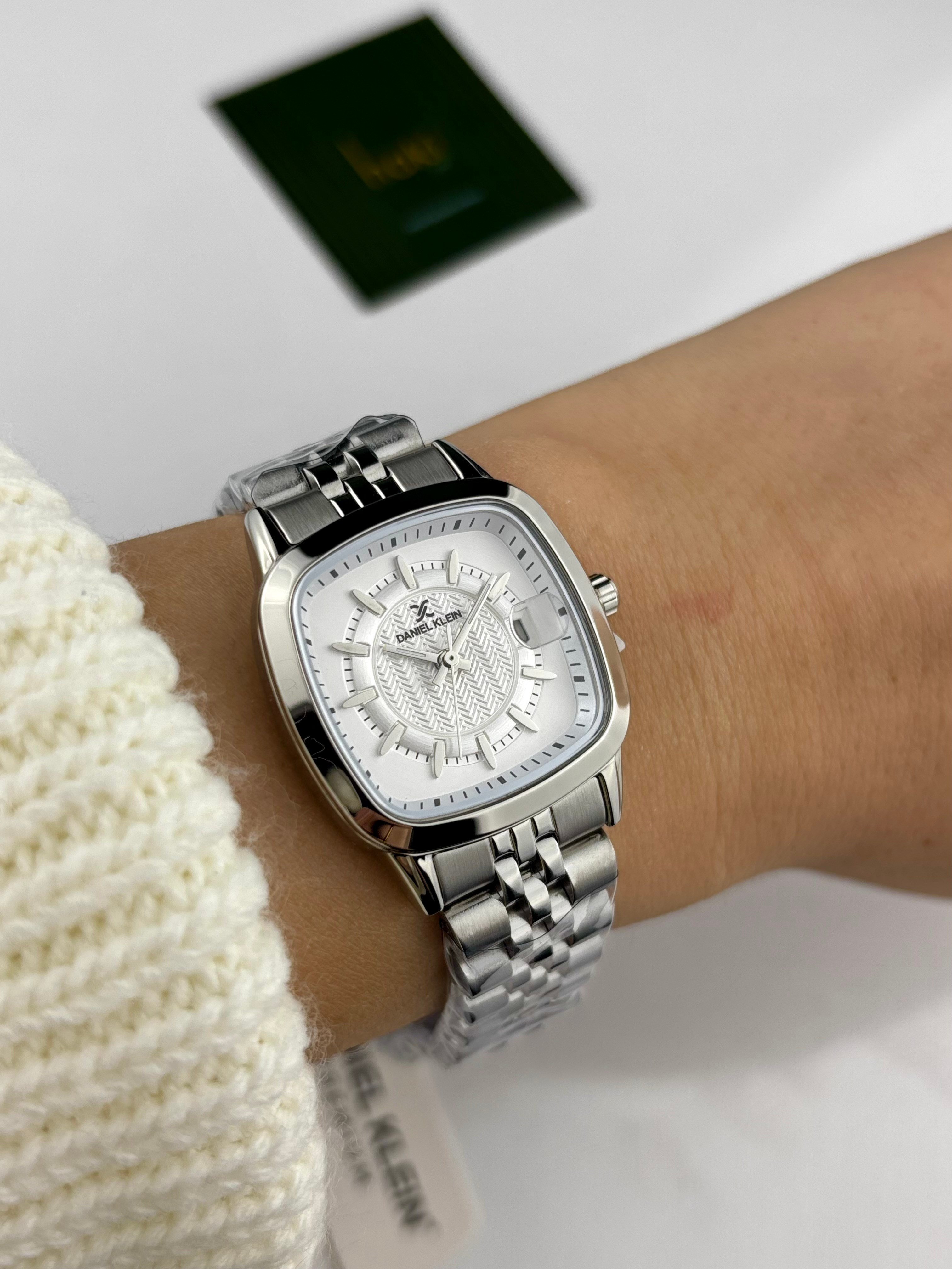 DANIEL KLEIN DK.1.14129-1 “SILVER KASA” KADIN KOL SAATİ