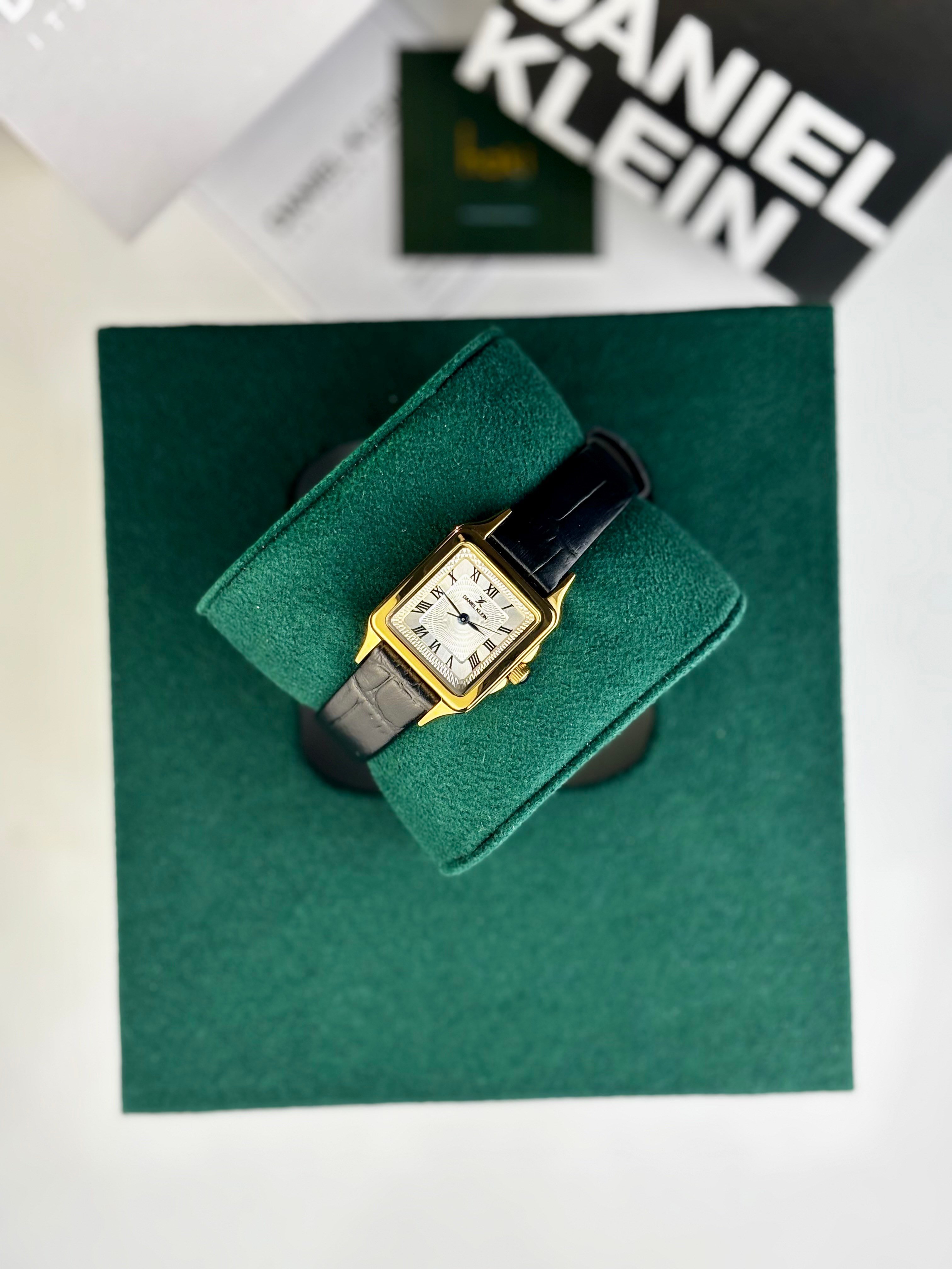 DANIEL KLEIN DKE.1.10815-2 “GOLD KASA” KADIN KOL SAATİ
